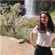 Profesora de ciencias e inglés para niños, adolescentes y adultos